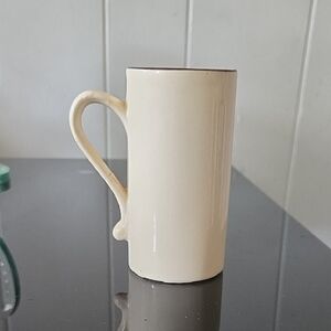 Elegant Cream Ceramic Mug
